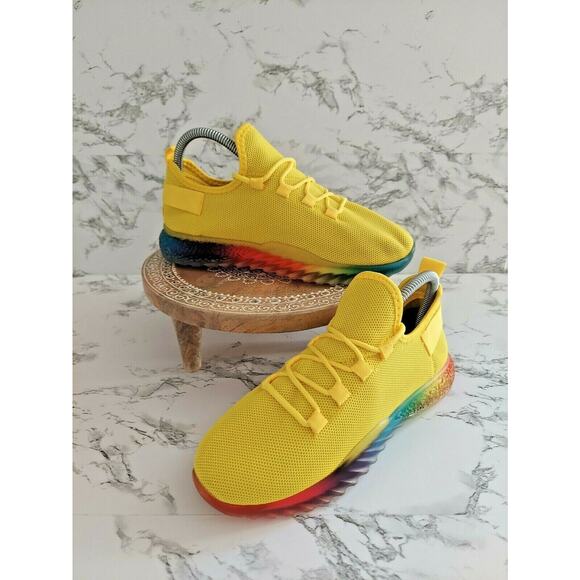 Wanted Shoes - Wanted Womens Affinity Low Top Lace Up Comfort Yellow Sneaker Shoes Size US 6